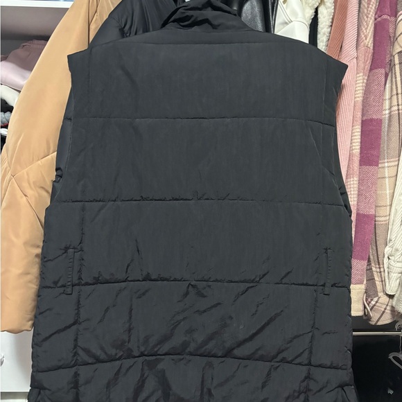 Dynamite Woman's Black Quilted Vest - Picture 3 of 3